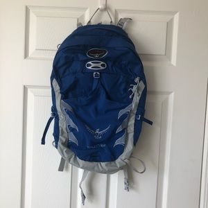 Blue Osprey Talon 22 heavy duty backpack